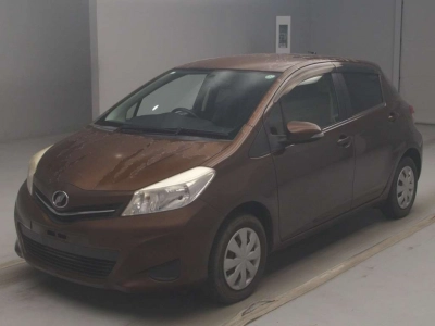 TOYOTA VITZ