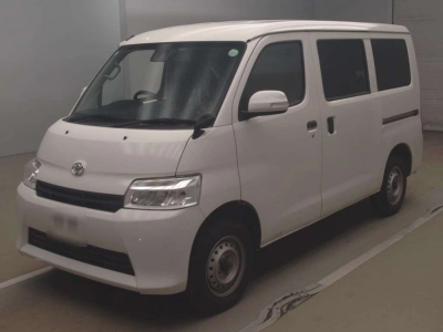 TOYOTA TOWN ACE VAN