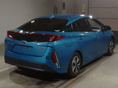 TOYOTA PRIUS PHV
