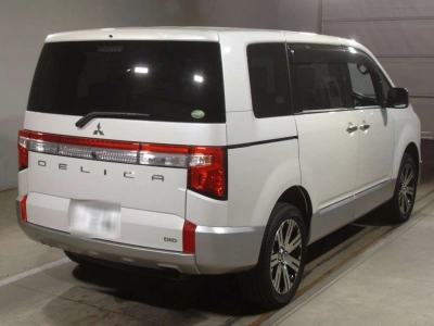 MITSUBISHI DELICA D:5