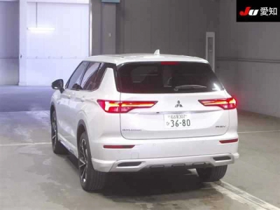 MITSUBISHI OUTLANDER PHEV