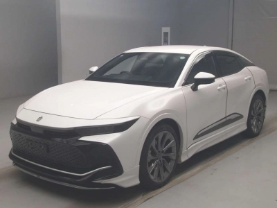 TOYOTA CROWN CROSSOVER