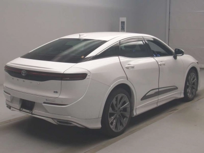 TOYOTA CROWN CROSSOVER