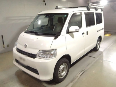 TOYOTA TOWN ACE VAN