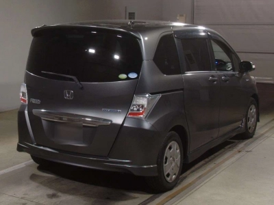 HONDA FREED HYBRID