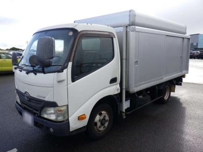 TOYOTA DYNA TRUCK