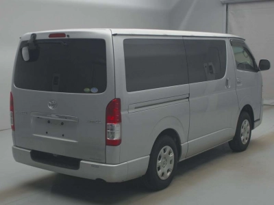 TOYOTA REGIUS VAN