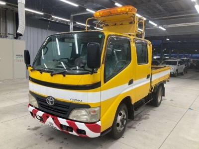 TOYOTA DYNA TRUCK