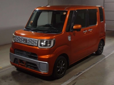 DAIHATSU WAKE