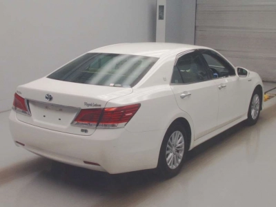 TOYOTA CROWN HYBRID