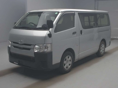 TOYOTA REGIUS VAN
