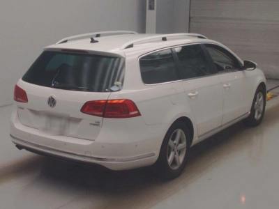 VOLKSWAGEN PASSAT VARIANT
