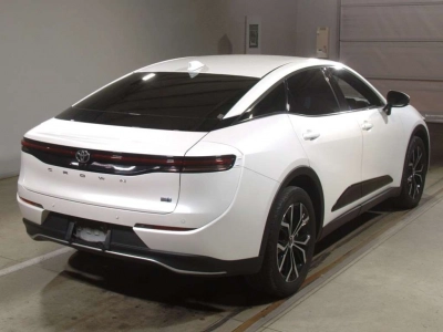TOYOTA CROWN CROSSOVER