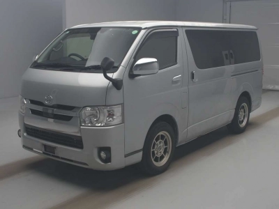 TOYOTA REGIUS VAN