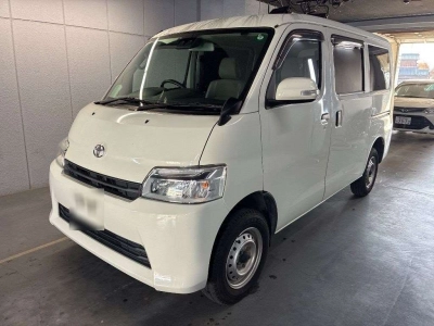 TOYOTA TOWN ACE VAN