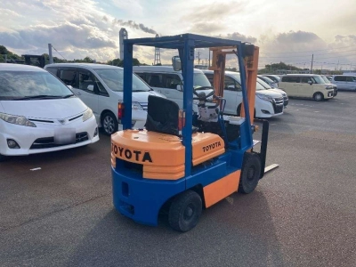 TOYOTA  FORKLIFT 