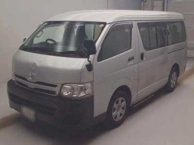 TOYOTA HIACE WAGON