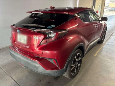 TOYOTA C-HR