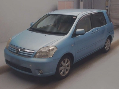 TOYOTA RAUM