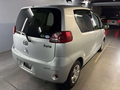 TOYOTA PORTE