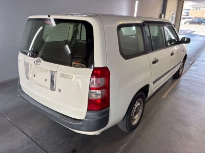 TOYOTA SUCCEED VAN