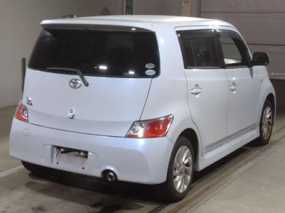 TOYOTA BB