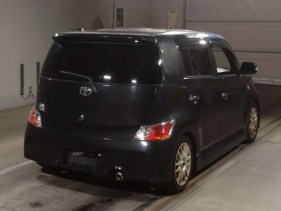 TOYOTA BB