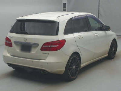 MERCEDES BENZ B CLASS