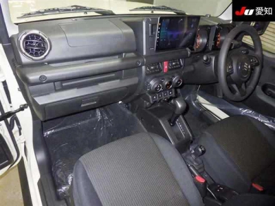 SUZUKI JIMNY NOMADE