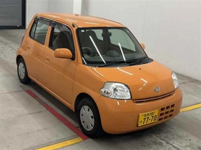 DAIHATSU ESSE