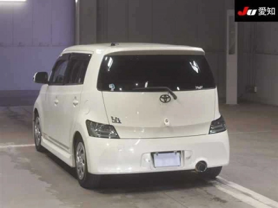 TOYOTA BB