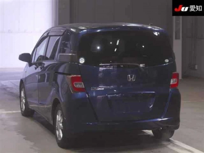 HONDA FREED SPIKE