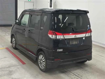 MITSUBISHI DELICA D:2