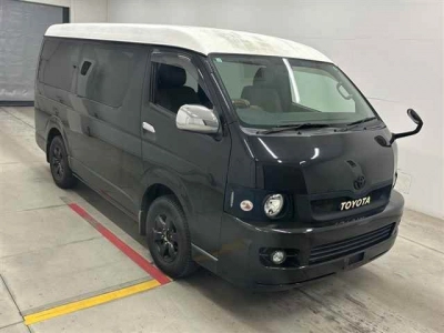 TOYOTA HIACE WAGON
