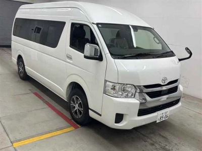 TOYOTA HIACE WAGON