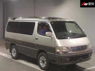 TOYOTA HIACE WAGON