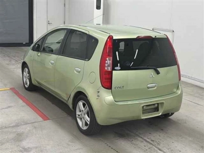 MITSUBISHI COLT