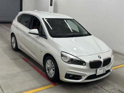 BMW 2 SERIES