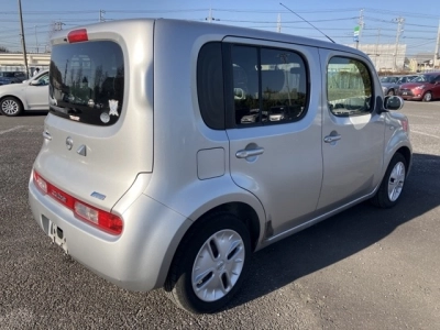 NISSAN CUBE