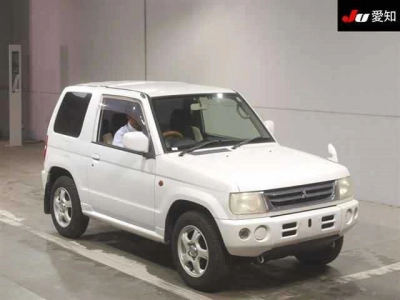 MITSUBISHI PAJERO MINI