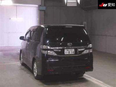TOYOTA VELLFIRE
