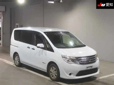 NISSAN SERENA