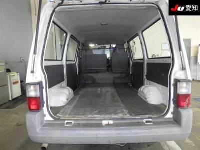 MAZDA BONGO VAN