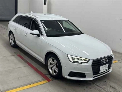 AUDI A4 AVANTE