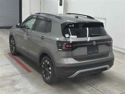 VOLKSWAGEN T-CROSS