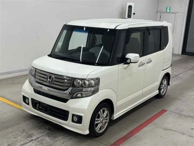 HONDA N BOX CUSTOM