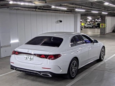 MERCEDES BENZ E CLASS