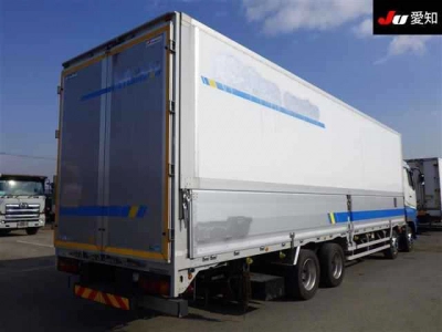 MITSUBISHI FUSO SUPER GREAT