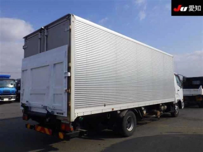 MITSUBISHI FUSO FIGHTER