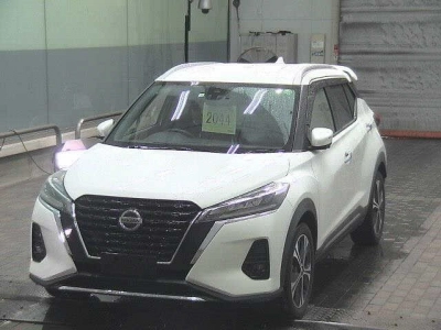 NISSAN KICKS